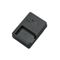 Nikon MH-32 Battery Charger 